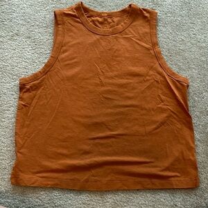 Lululemon cropped muscle tank classic fit